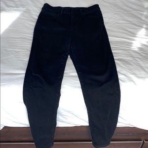 SOLD ‼️ Curvy Hi-rise Jeggings
